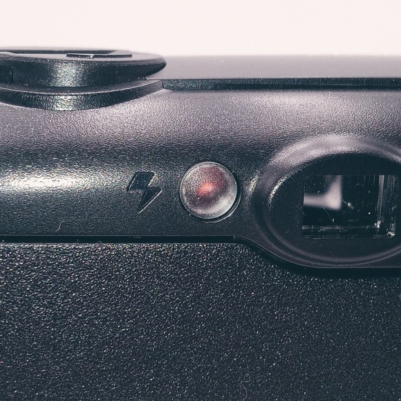 Kodak‎ KB10 Point & Shoot Compact Film Camera 35mm Powers Up With Carrying Case - Picture 4 of 16